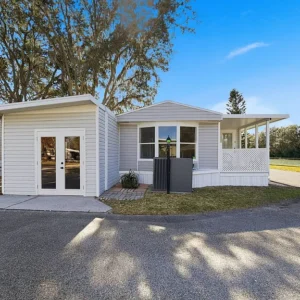 6 Beacon Ln, Auburndale, FL 33823