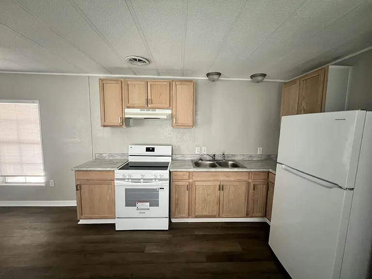 70 Tower Manor Cir E #70, Auburndale, FL 33823 - Image 4