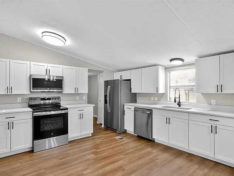 2434 Stanton St, Auburndale, FL 33823 - Image 4