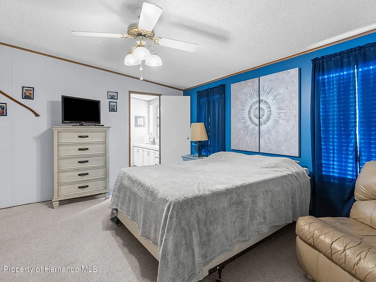 9183 Salisbury Dr, Brooksville, FL 34613 - Image 2