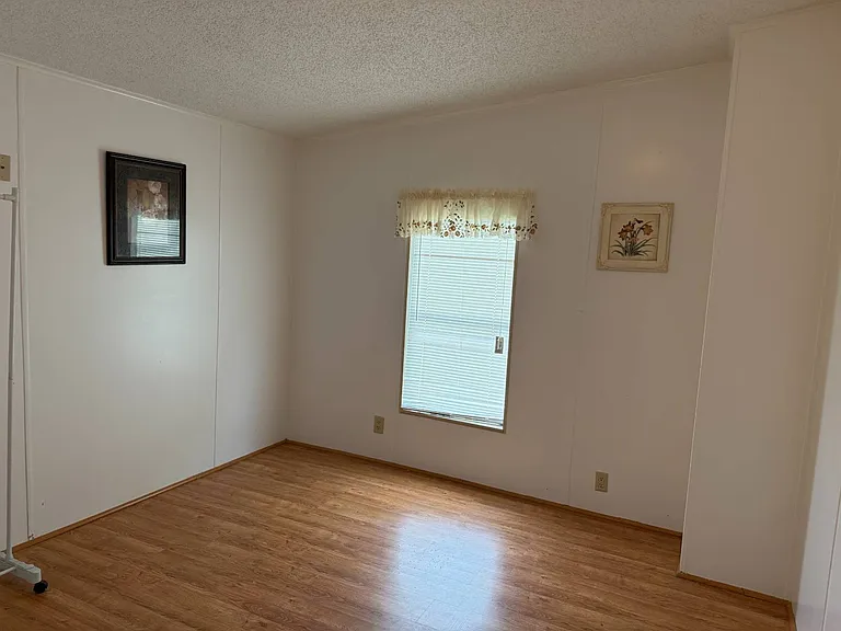 403 Liberty Dr, Auburndale, FL 33823 - Image 2