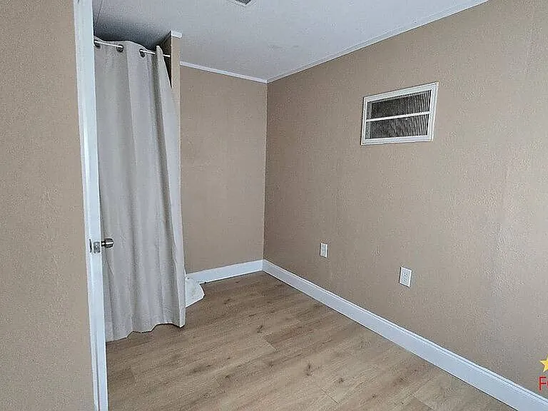 5137 N Scene Hwy #C9, Lake Wales, FL 33898 - Image 2